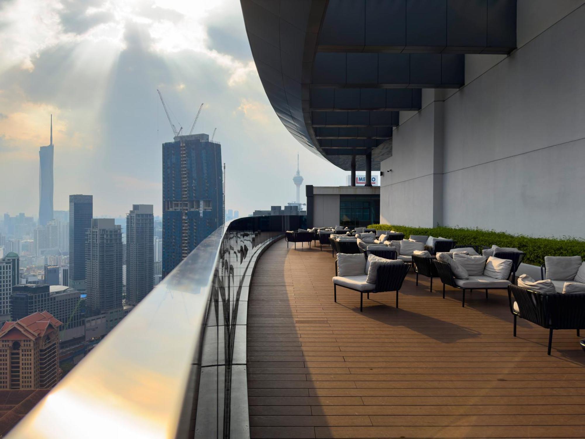 Moonway Suites At Eaton Klcc Kuala Lumpur Bagian luar foto